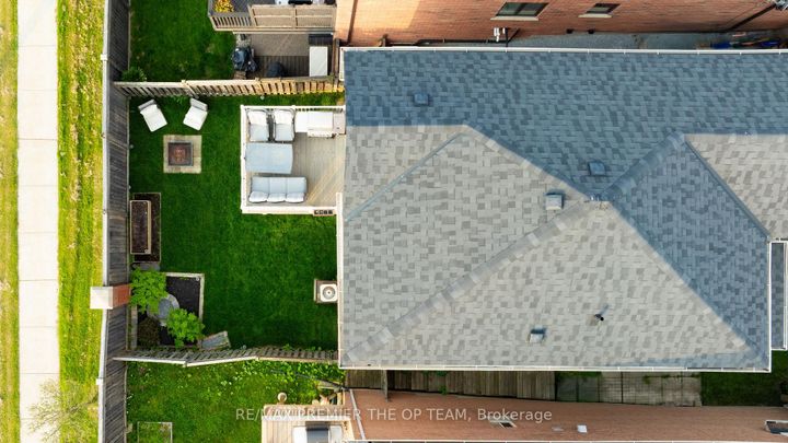 Photo 36 at 50 Beaverbrook Crescent, Rural Vaughan, Vaughan