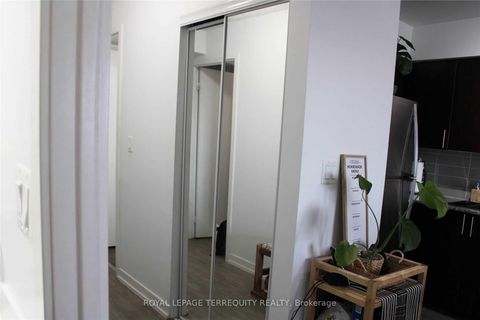 Photo 3 at 808 - 1420 Dupont Street, Junction, Toronto