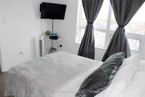 Photo 7 at 808 - 1420 Dupont Street, Junction, Toronto