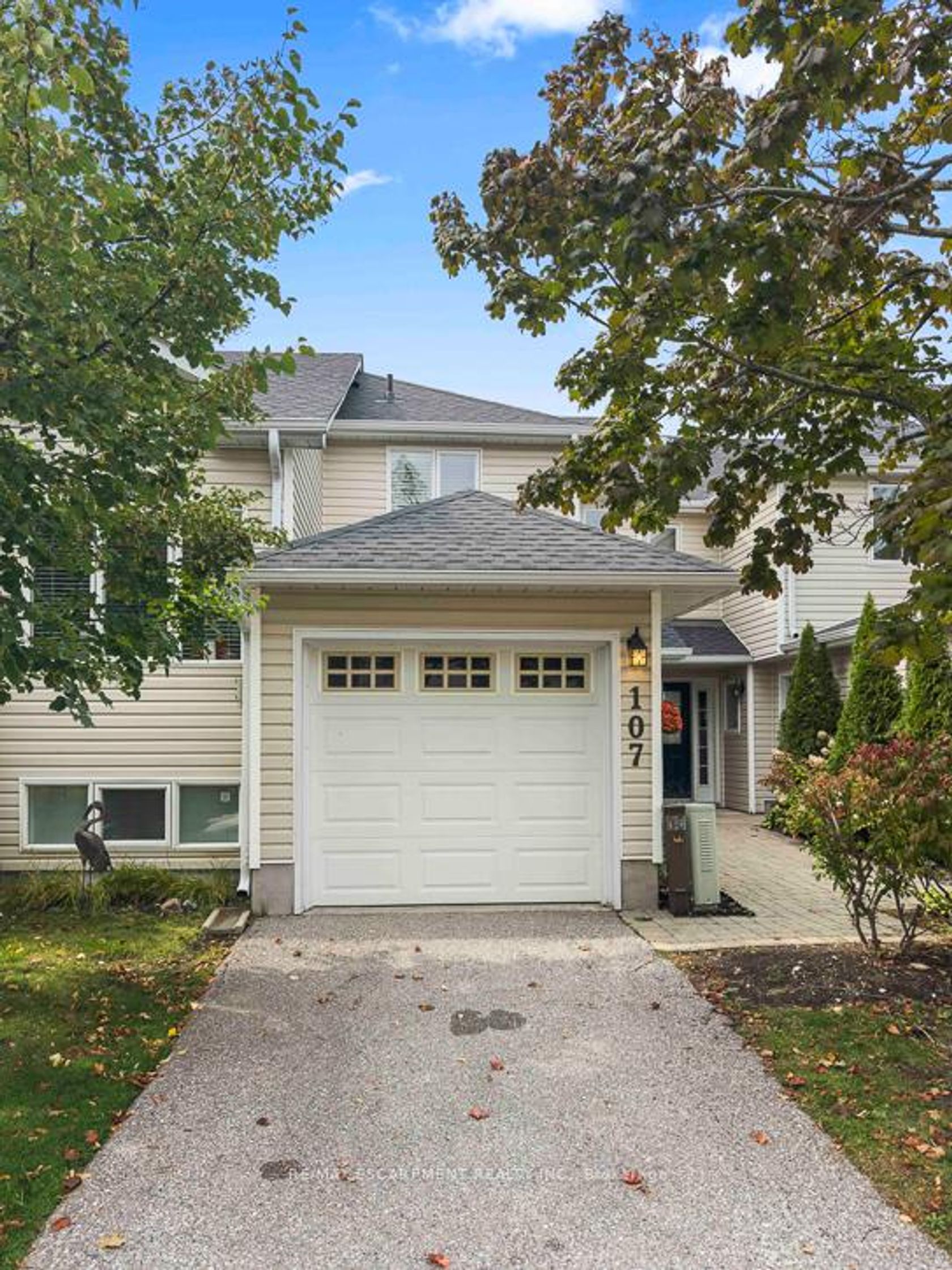 107 Ellen Lane, Collingwood 