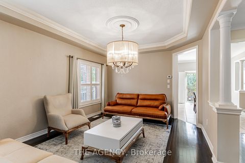 Photo 1 at 33 Ascalon Drive, Patterson, Vaughan