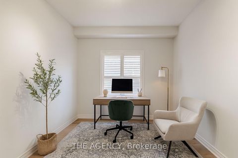 Photo 7 at 33 Ascalon Drive, Patterson, Vaughan