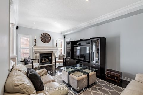 Photo 8 at 33 Ascalon Drive, Patterson, Vaughan