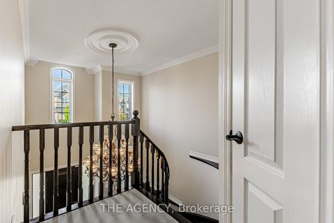 Photo 11 at 33 Ascalon Drive, Patterson, Vaughan