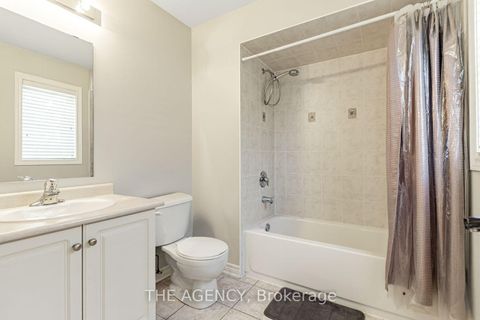 Photo 21 at 33 Ascalon Drive, Patterson, Vaughan