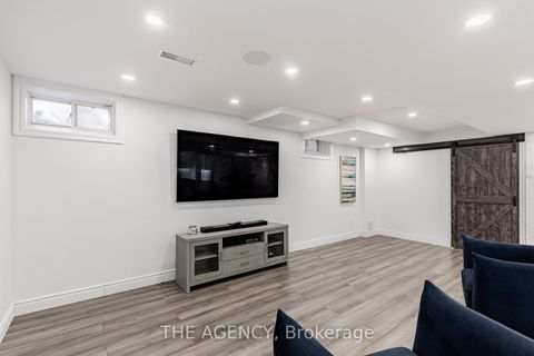 Photo 27 at 33 Ascalon Drive, Patterson, Vaughan