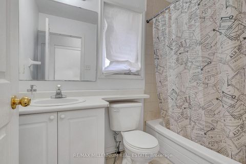 Photo 21 at 10 Mainland Crescent E, Vellore Village, Vaughan
