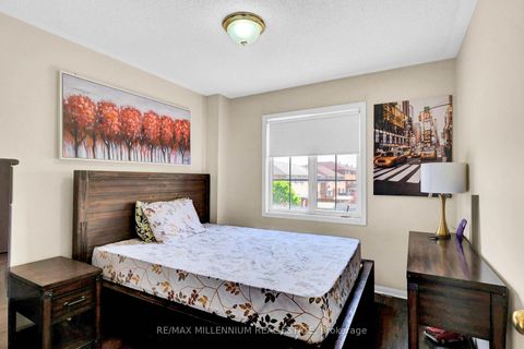 Photo 22 at 10 Mainland Crescent E, Vellore Village, Vaughan