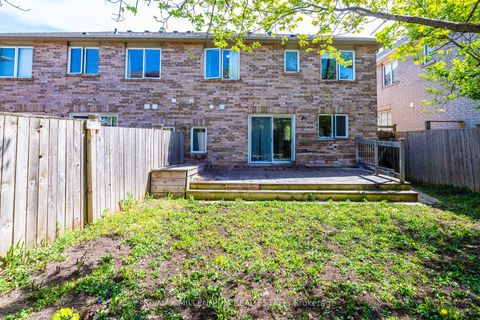Photo 40 at 10 Mainland Crescent E, Vellore Village, Vaughan