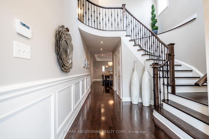 Photo 3 at 2270 Gladacres Lane, WM Westmount, Oakville