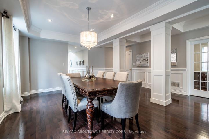 Photo 4 at 2270 Gladacres Lane, WM Westmount, Oakville