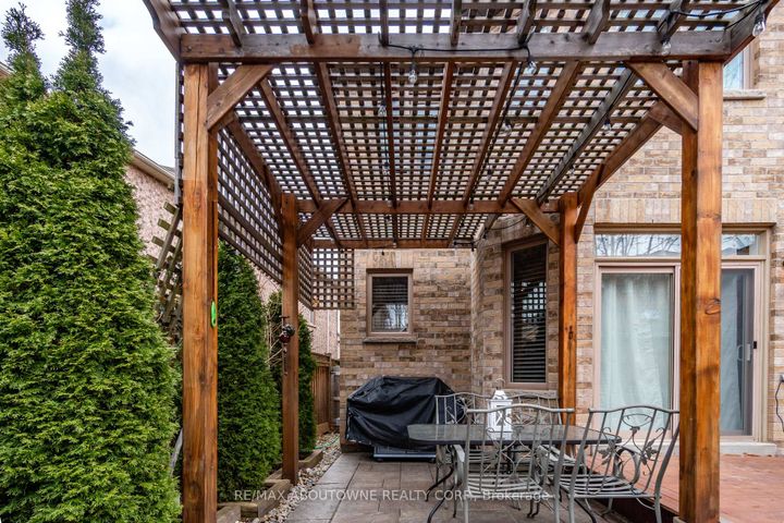 Photo 45 at 2270 Gladacres Lane, WM Westmount, Oakville