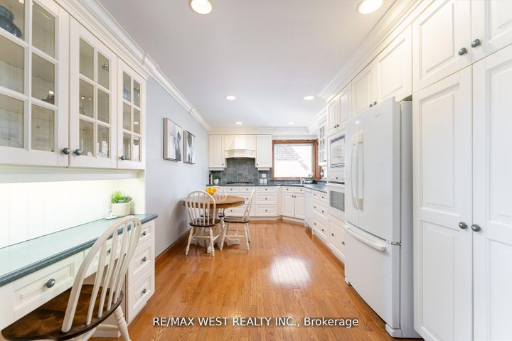 Photo 7 at 28 Braywin Drive, The Westway, Toronto