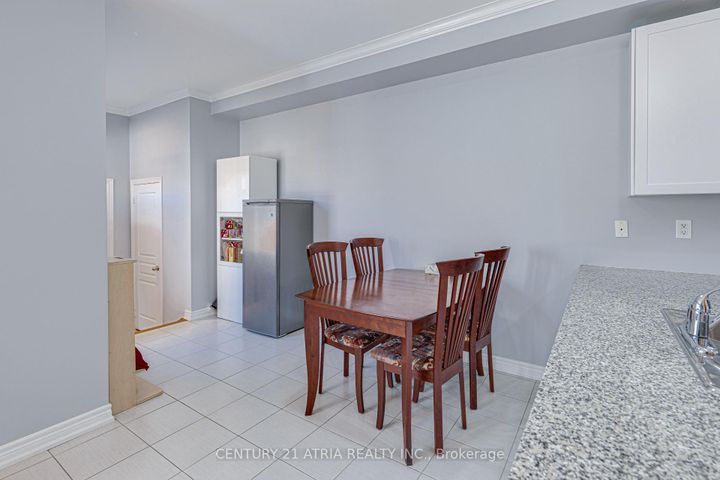 Photo 6 at 137 Barons Street, Kleinburg, Vaughan