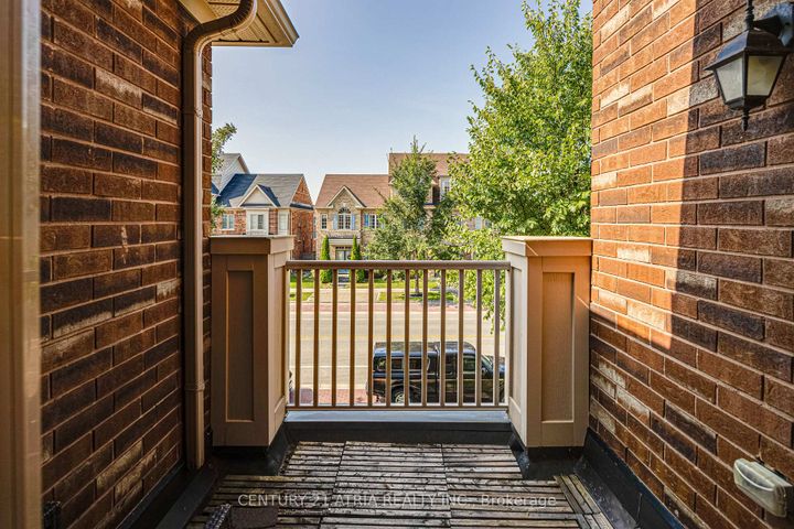 Photo 22 at 137 Barons Street, Kleinburg, Vaughan