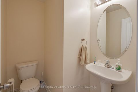 Photo 13 at 137 Barons Street, Kleinburg, Vaughan