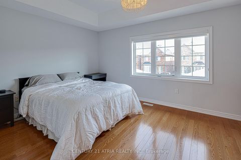 Photo 16 at 137 Barons Street, Kleinburg, Vaughan