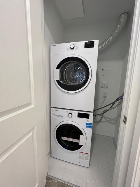 Photo 6 at 2601 - 395 Bloor Street E, North St. James Town, Toronto Photo 6 at 2601 - 395 Bloor Street E, North St. James Town, Toronto