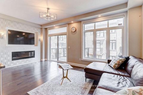 Photo 9 at 27 Duncombe Lane N, South Richvale, Richmond Hill