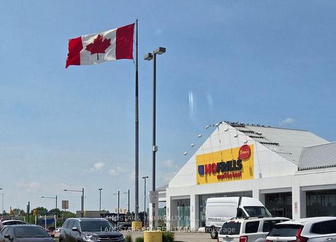 Photo 33 at 27 Duncombe Lane N, South Richvale, Richmond Hill