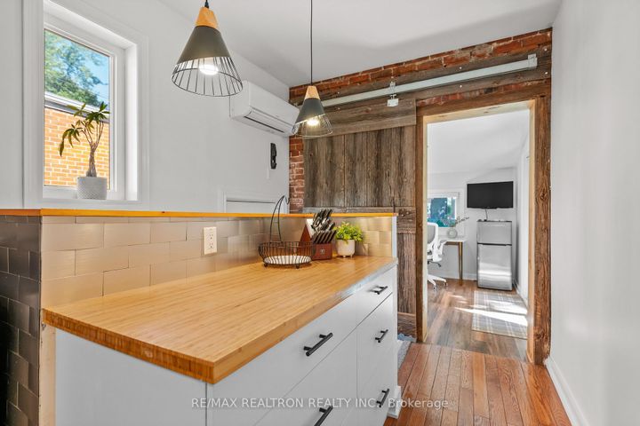 Photo 13 at 111 Fifth Street, New Toronto, Toronto