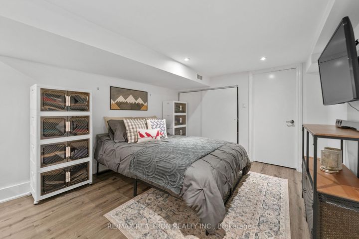 Photo 24 at 111 Fifth Street, New Toronto, Toronto