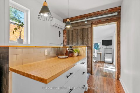 Photo 13 at 111 Fifth Street, New Toronto, Toronto