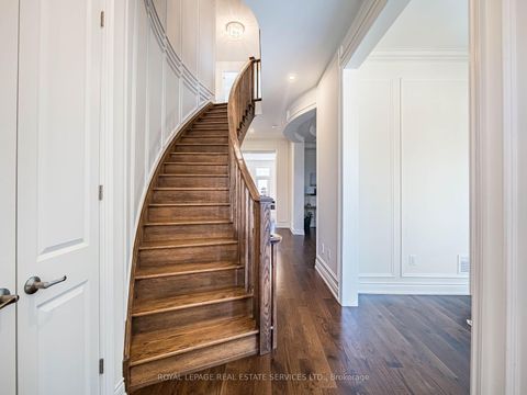 Photo 4 at 23 Grace Lake Court, Kleinburg, Vaughan
