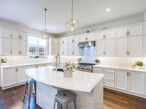 Photo 14 at 23 Grace Lake Court, Kleinburg, Vaughan