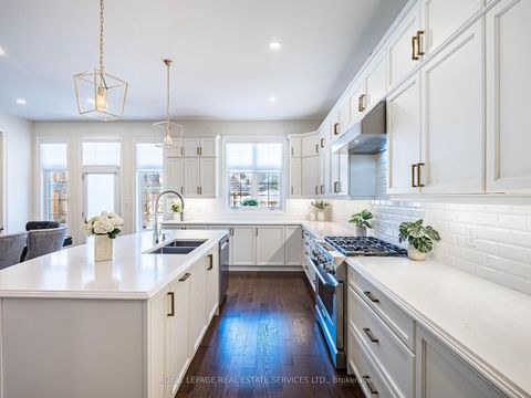 Photo 15 at 23 Grace Lake Court, Kleinburg, Vaughan