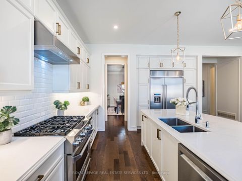Photo 16 at 23 Grace Lake Court, Kleinburg, Vaughan