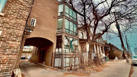 Photo 2 at 1061 Bathurst Street, Annex, Toronto