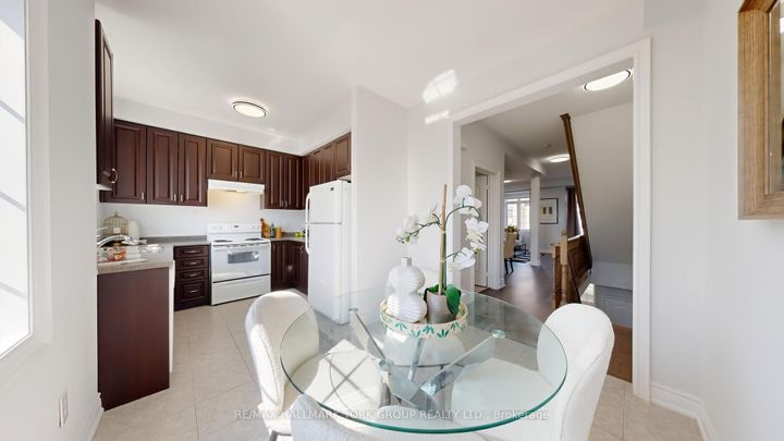 Photo 17 at 6 Roy Grove Way, Greensborough, Markham
