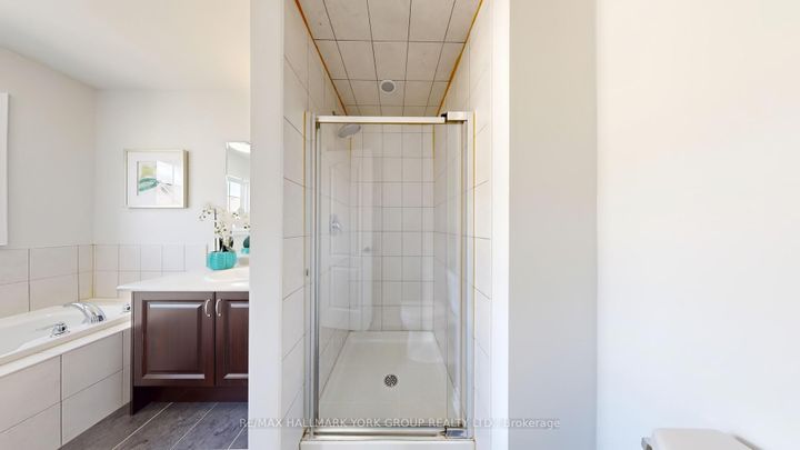 Photo 34 at 6 Roy Grove Way, Greensborough, Markham