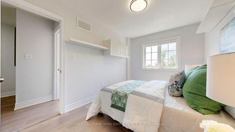Photo 37 at 6 Roy Grove Way, Greensborough, Markham