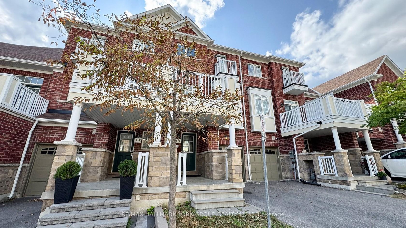 6 Roy Grove Way, Greensborough, Markham 2