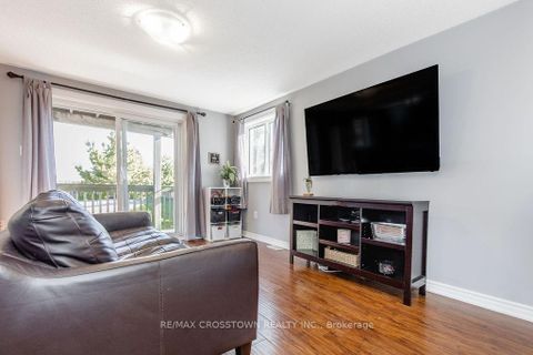 Photo 6 at 4 - 87 Goodwin Drive, Painswick South, Barrie Photo 6 at 4 - 87 Goodwin Drive, Painswick South, Barrie