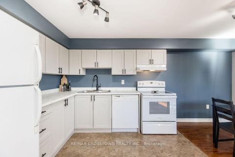 Photo 9 at 4 - 87 Goodwin Drive, Painswick South, Barrie Photo 9 at 4 - 87 Goodwin Drive, Painswick South, Barrie