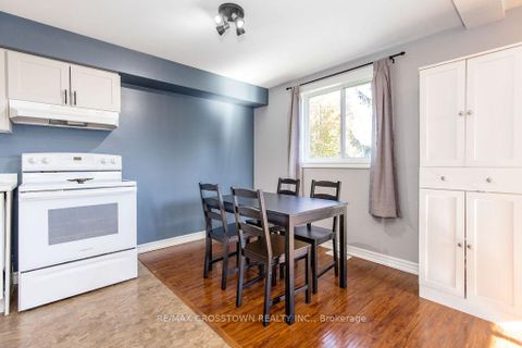 Photo 13 at 4 - 87 Goodwin Drive, Painswick South, Barrie Photo 13 at 4 - 87 Goodwin Drive, Painswick South, Barrie