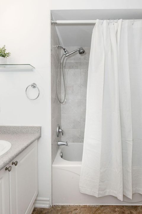 Photo 19 at 4 - 87 Goodwin Drive, Painswick South, Barrie