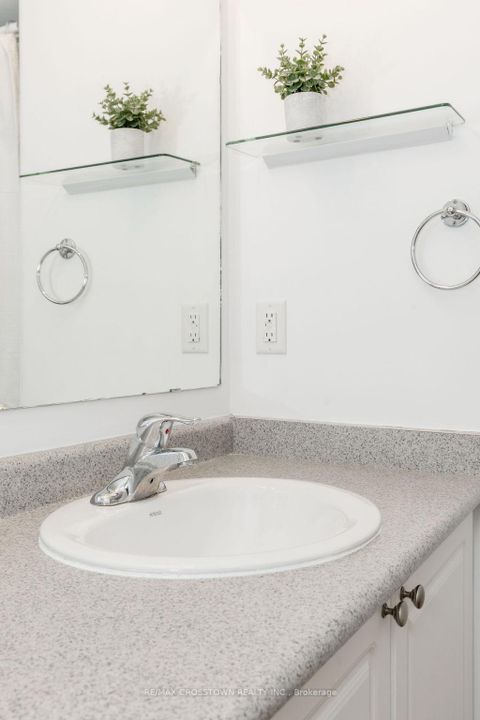 Photo 21 at 4 - 87 Goodwin Drive, Painswick South, Barrie