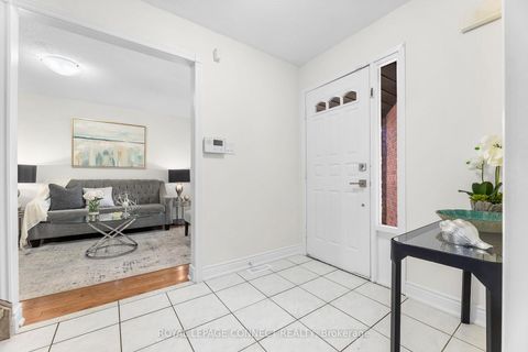 Photo 2 at 30 Chapman Drive, Central, Ajax
