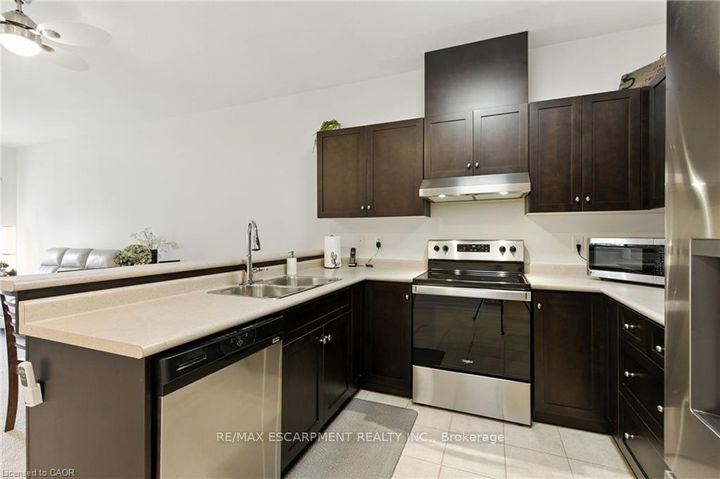 Photo 8 at 20 - 310 Southbrook Drive, Binbrook, Hamilton