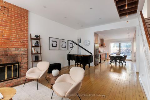Photo 4 at 37 Gwynne Avenue, South Parkdale, Toronto