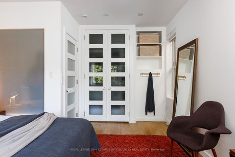 Photo 12 at 37 Gwynne Avenue, South Parkdale, Toronto