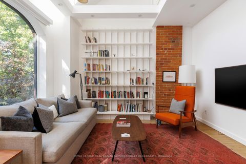 Photo 17 at 37 Gwynne Avenue, South Parkdale, Toronto