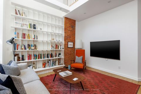 Photo 18 at 37 Gwynne Avenue, South Parkdale, Toronto