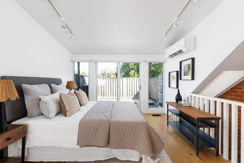 Photo 21 at 37 Gwynne Avenue, South Parkdale, Toronto