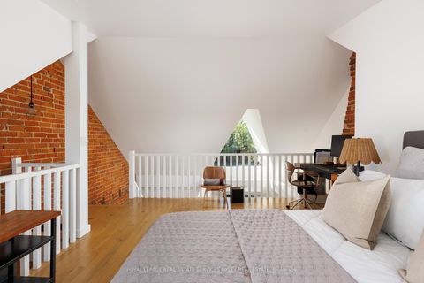 Photo 22 at 37 Gwynne Avenue, South Parkdale, Toronto