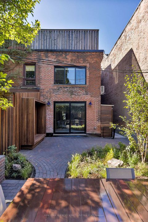 Photo 27 at 37 Gwynne Avenue, South Parkdale, Toronto